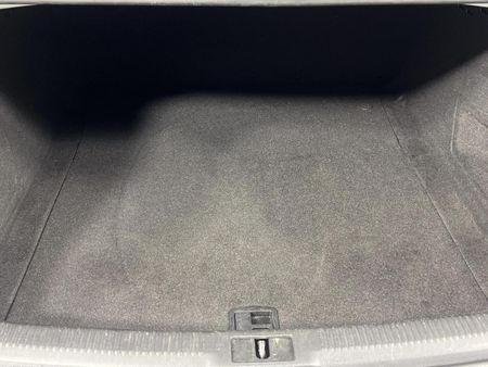 2013-Audi-A4-18-T-SE-Auto_9