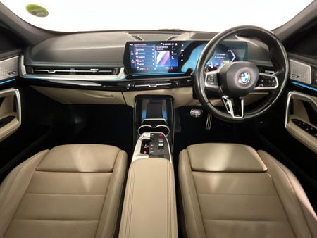 2022-BMW-X1-sDrive18i-M-Sport_1