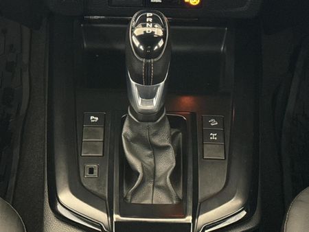 2022-Isuzu-D-Max-30-DDI-V-Cross-HR-Auto-Double-Cab_10