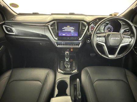 2022-Isuzu-D-Max-30-DDI-V-Cross-HR-Auto-Double-Cab_1