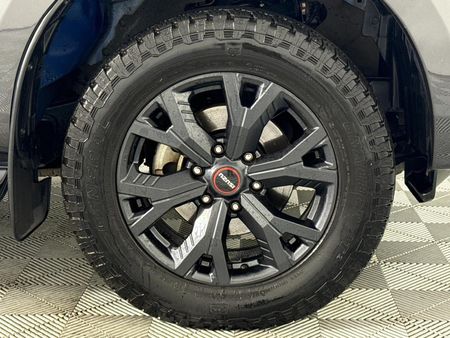 2022-Isuzu-D-Max-30-DDI-V-Cross-HR-Auto-Double-Cab_5