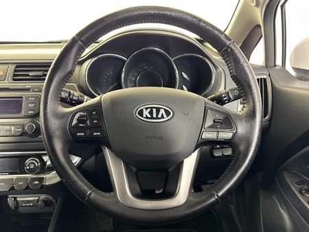 2012-Kia-Rio-14-Tec-5-dr_11