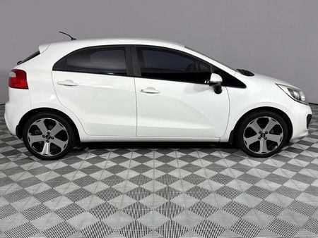2012-Kia-Rio-14-Tec-5-dr_16