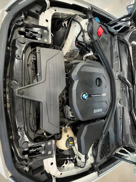 2017-BMW-1-Series-118i-5-dr-Sport-Line-Auto_9