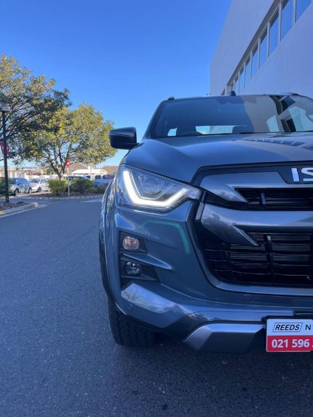 2026-Isuzu-D-Max-30-DDI-V-Cross-HR-Auto-Double-Cab_2