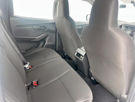 2026-Isuzu-D-Max-19-DDI-L-4x4-Double-Cab_19