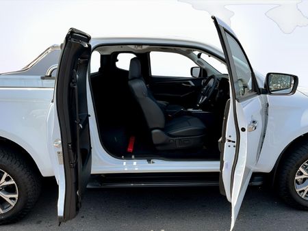 2026-Isuzu-D-Max-30-DDI-LSE-Auto-Extended-Cab_12