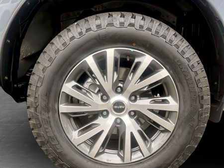 2026-Isuzu-D-Max-30-DDI-LSE-4x4-Auto-E-Cab_11