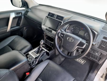 2021-Toyota-Land-Cruiser-Prado-28-GD-TX-Auto_9