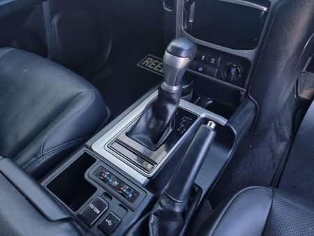 2021-Toyota-Land-Cruiser-Prado-28-GD-TX-Auto_14
