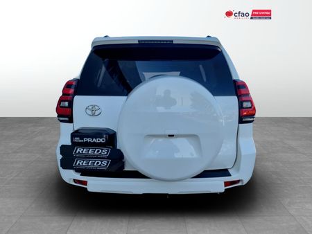 2021-Toyota-Land-Cruiser-Prado-28-GD-TX-Auto_4