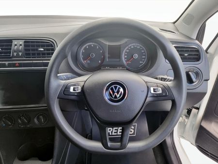 2025-Volkswagen-Polo-Vivo-14_9