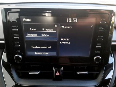 2022-Toyota-Corolla-Cross-18-XS_14