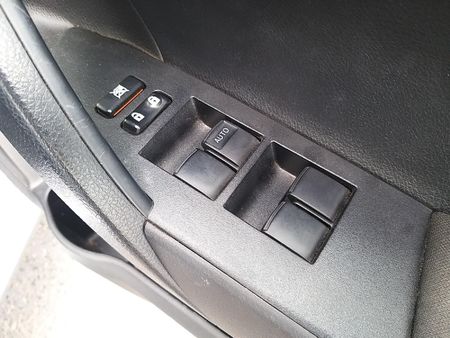 2024-Toyota-Corolla-Quest-18-Auto_14