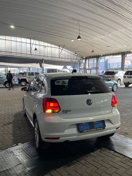 2019-Volkswagen-Polo-Vivo-14-Trendline-5-dr_3