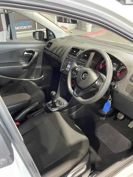 2019-Volkswagen-Polo-Vivo-14-Trendline-5-dr_5