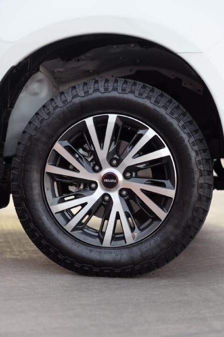 2026-Isuzu-D-Max-30-DDI-LSE-4x4-Auto-E-Cab_7