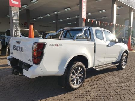2026-Isuzu-D-Max-30-DDI-LSE-4x4-Auto-E-Cab_1