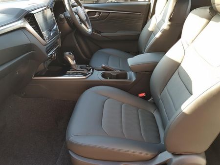 2026-Isuzu-D-Max-30-DDI-LSE-4x4-Auto-E-Cab_7