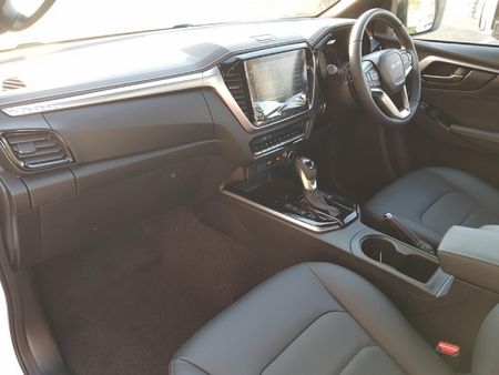 2026-Isuzu-D-Max-30-DDI-LSE-4x4-Auto-E-Cab_8