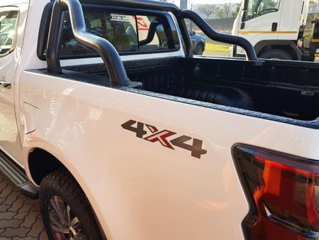 2026-Isuzu-D-Max-30-DDI-LSE-4x4-Auto-Double-Cab_11