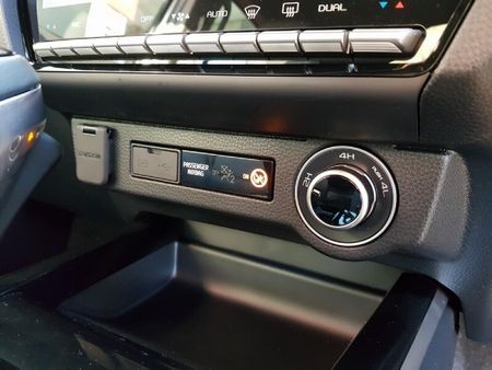 2026-Isuzu-D-Max-30-DDI-LSE-4x4-Auto-Double-Cab_16