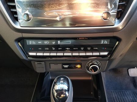 2026-Isuzu-D-Max-30-DDI-LSE-4x4-Auto-Double-Cab_17