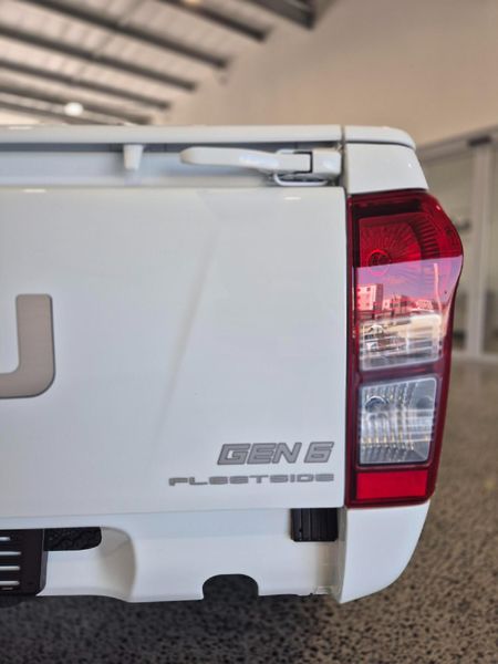 2026-Isuzu-D-Max-250-HO-Fleetside-Safety-Single-Cab_7