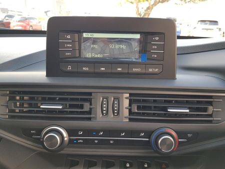 2026-Peugeot-Landtrek-19D-Professional-Double-Cab_16