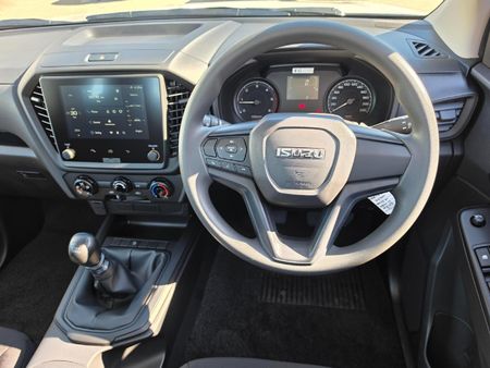2026-Isuzu-D-Max-19-DDI-HR-L-Single-Cab_11