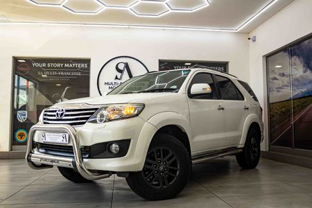 2012-Toyota-Fortuner-40-V6-Heritage-Raised-Body-Auto_0