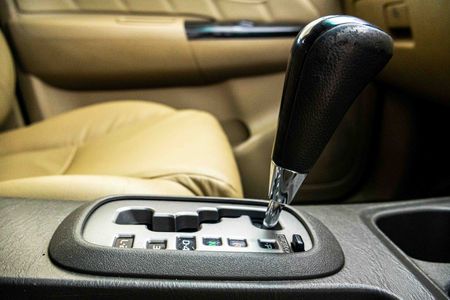 2012-Toyota-Fortuner-40-V6-Heritage-Raised-Body-Auto_13
