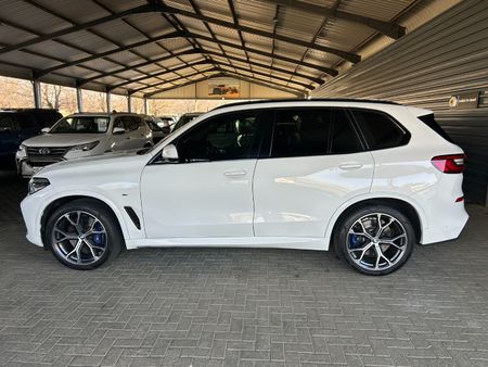 2020-BMW-X5-xDrive30d-M-Sport_2