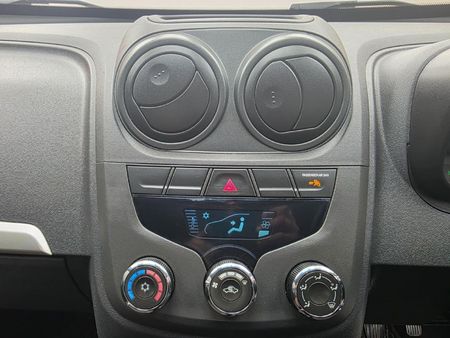 2016-Chevrolet-Utility-14-AC_18