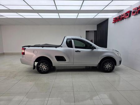 2016-Chevrolet-Utility-14-AC_4