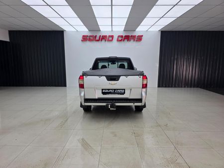 2016-Chevrolet-Utility-14-AC_5