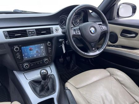2010-BMW-3-Series-320i-Dynamic-Edition_7