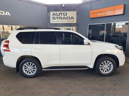 2017-Toyota-Land-Cruiser-Prado-30-TDI-VX-Auto_1