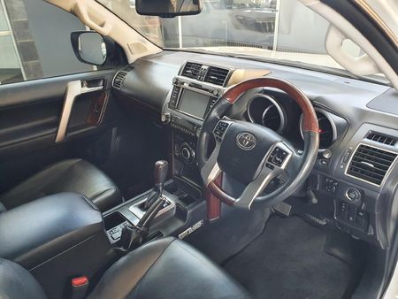 2017-Toyota-Land-Cruiser-Prado-30-TDI-VX-Auto_6