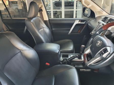 2017-Toyota-Land-Cruiser-Prado-30-TDI-VX-Auto_7