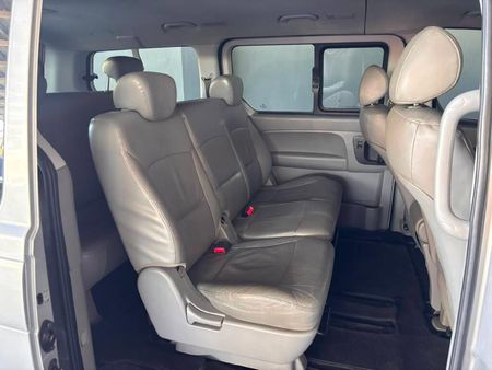 2016-Hyundai-H-1-25-CRDi-Elite-Auto_12