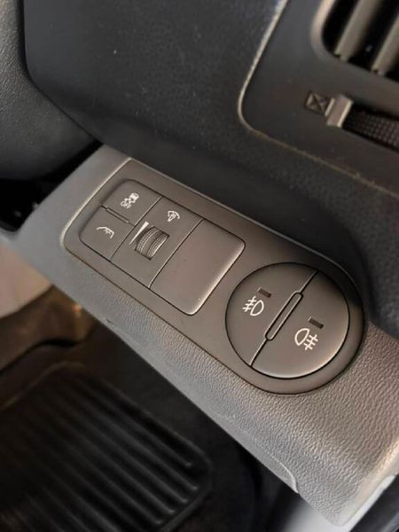 2016-Hyundai-H-1-25-CRDi-Elite-Auto_15