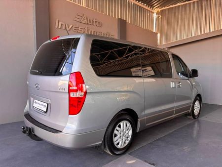 2016-Hyundai-H-1-25-CRDi-Elite-Auto_3