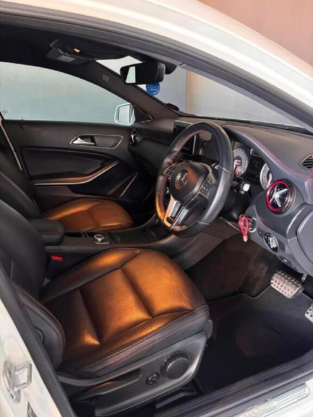 2014-Mercedes-Benz-A-Class-A-250-Sport-Auto_8