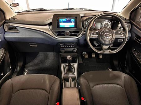 2026-Toyota-Starlet-15-XS_7