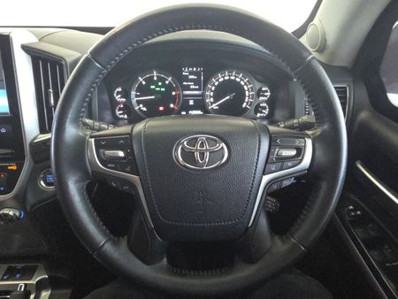 2020-Toyota-Land-Cruiser-200-LC200-45D-V8-VX-R-Black_6