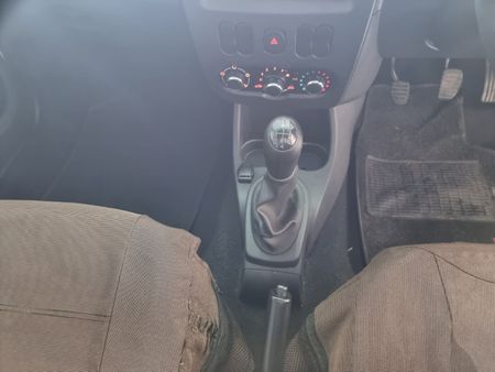 2021-Nissan-NP200-16-AC-Safety-Pack_10