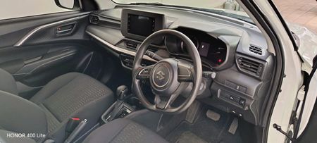 2025-Suzuki-Swift-12-GL-Auto_8