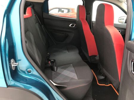 2022-Renault-Kwid-10-Techno_13