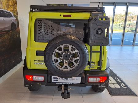 2025-Suzuki-Jimny-15-GL_9